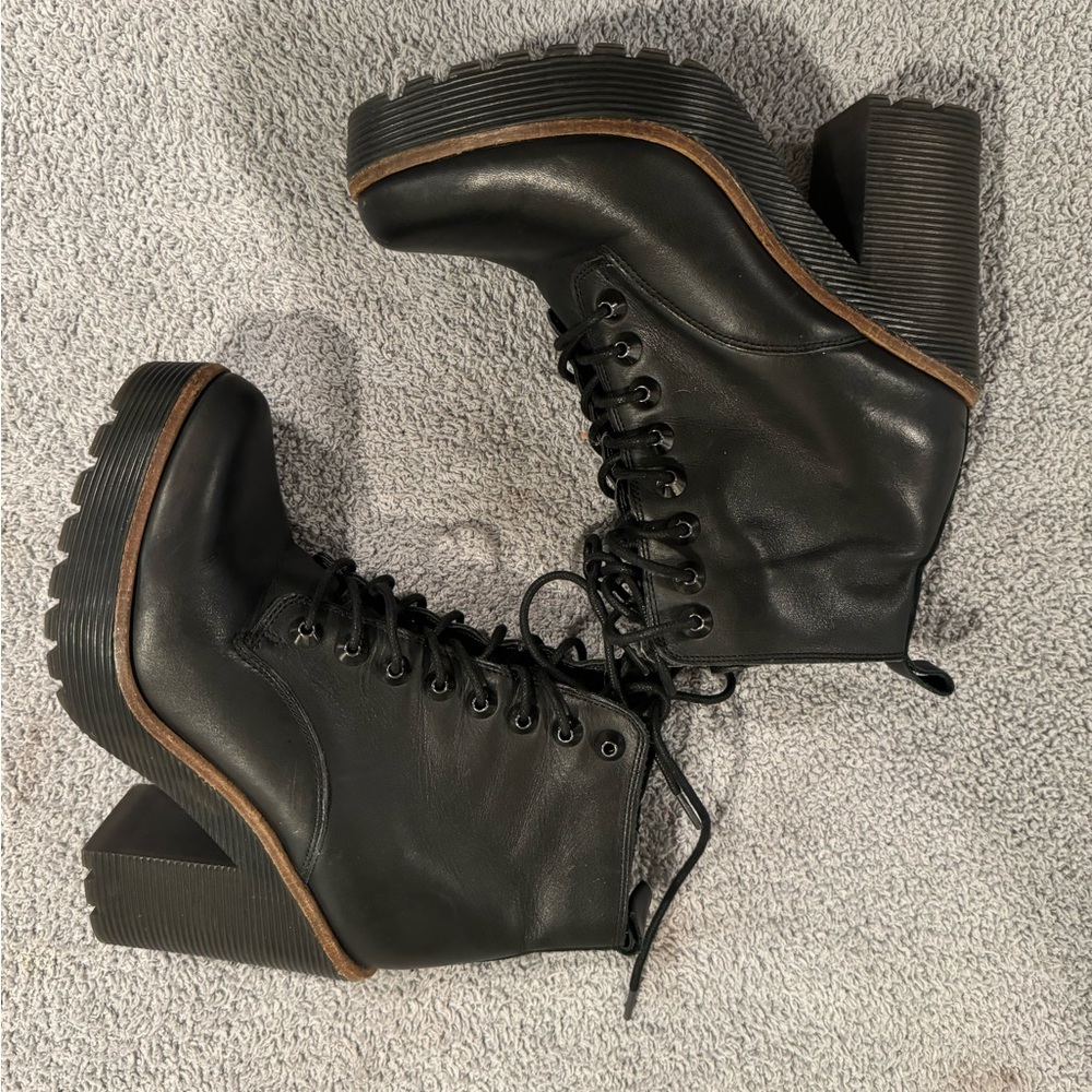 Aldo platform boots size 36